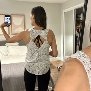 Athleta shirt